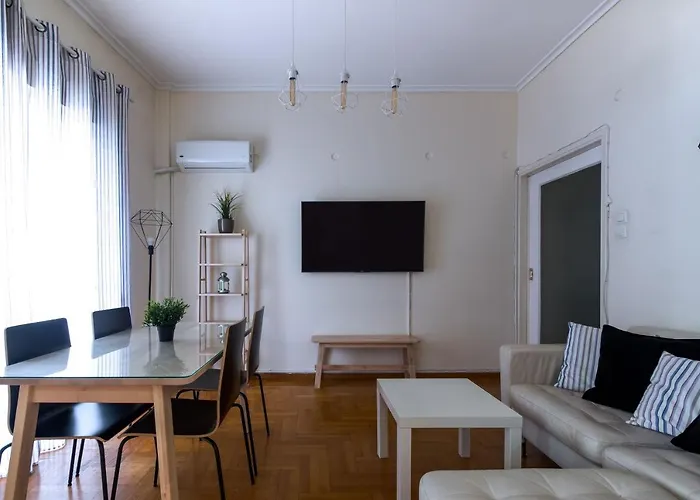Beautiful 2Bd Apartment Near Historic Center Of Athens